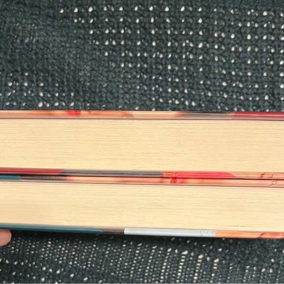 First Edition Hardcover The Lying Game Series books 2 and 6, like new condition - Picture 7 of 7